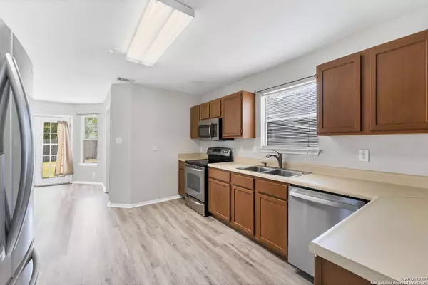 8920 INTERLACHEN, Selma, TX 78154-1329