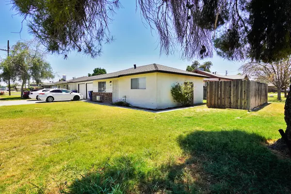 20717 S Valentine Avenue, Riverdale, CA 93656