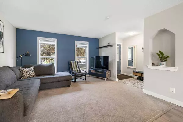 83 Luxstone PT SW, Airdrie, AB T4B 0H5