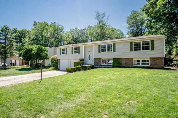 3990 Willow Run Rd, Beavercreek, OH 45430