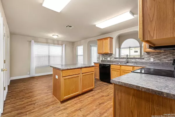 7830 BLACK OAK PASS, San Antonio, TX 78223-3888