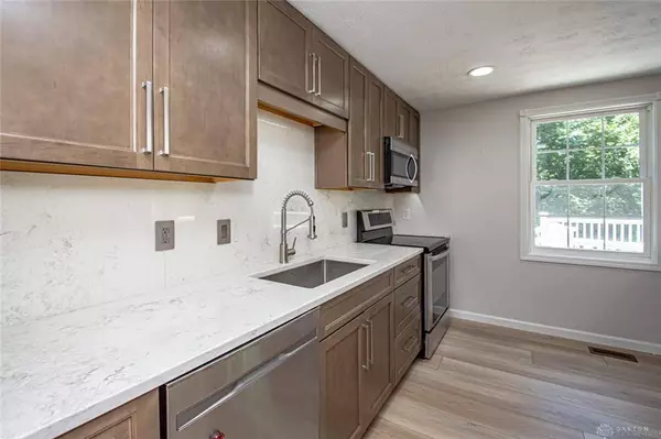 3990 Willow Run Drive, Beavercreek, OH 45430