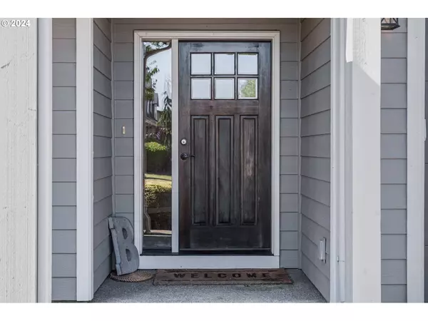 817 PINTAIL ST, Silverton, OR 97381