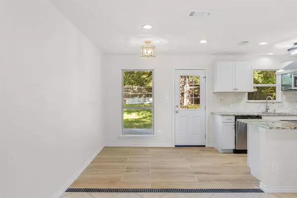 6324 Wanda Lane, Forest Hill, TX 76119