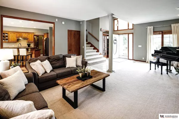 4014 N 152 Avenue, Omaha, NE 68116