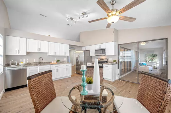 320 STROLL LN, Sun City Center, FL 33573