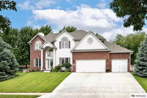 4014 N 152 Avenue, Omaha, NE 68116