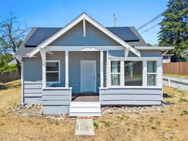 863 S 83rd ST, Tacoma, WA 98408