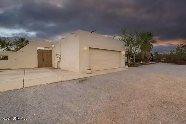 4820 Sage RD, Las Cruces, NM 88011