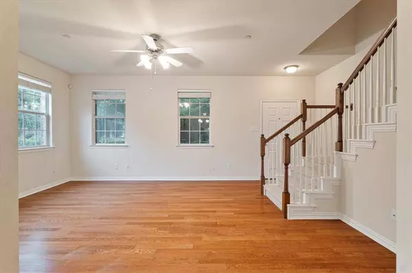 2411 Durango Ridge Drive, Bedford, TX 76021