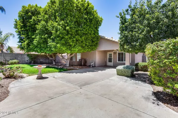 7921 W MELINDA Lane, Peoria, AZ 85382