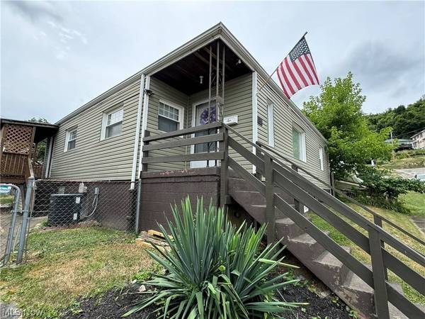 131 1st ST, Bridgeport, OH 43912