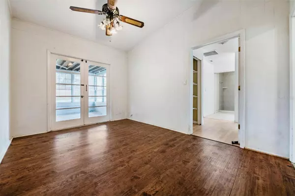 515 HIBISCUS DR, Temple Terrace, FL 33617