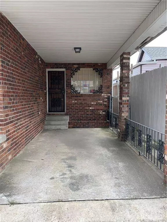 2632 SAINT ANN ST, New Orleans, LA 70119