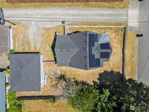 863 S 83rd ST, Tacoma, WA 98408