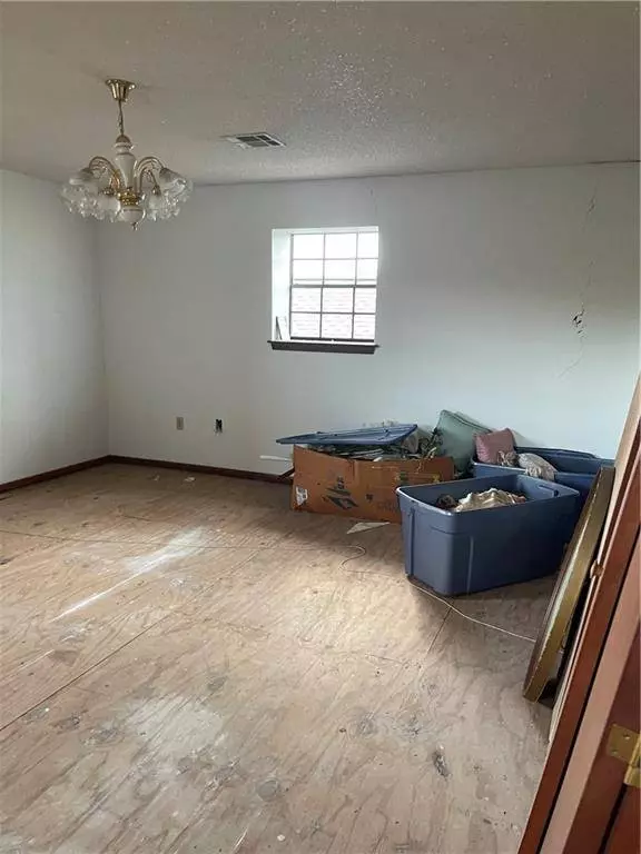 2632 SAINT ANN ST, New Orleans, LA 70119