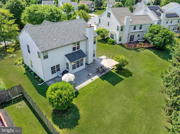 10 COOKS MILL CT, Mount Laurel, NJ 08054