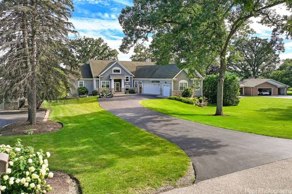 2607 Knob Hill RD, Johnsburg, IL 60051