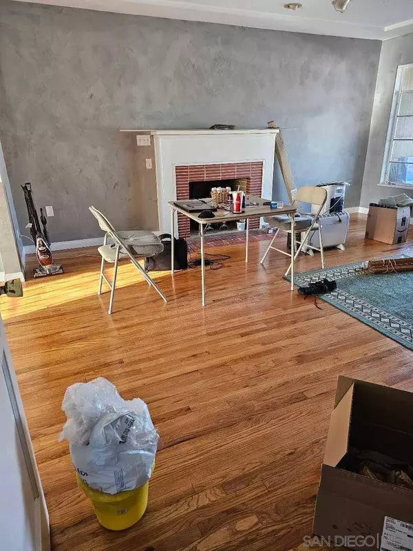 1879 Skyline Dr, Lemon Grove, CA 91945