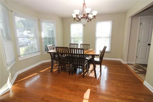 226 Randy Ln, Coraopolis, PA 15108