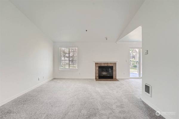 1822 S 284th LN #D204, Federal Way, WA 98003