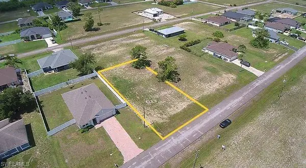 2916 NW 25th LN, Cape Coral, FL 33993