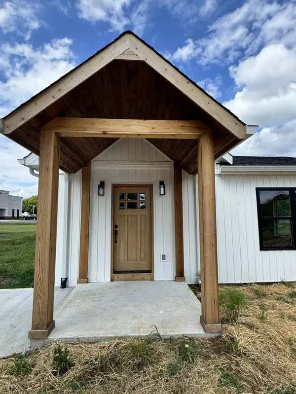 112 2nd AVE, Dayton, TN 37321