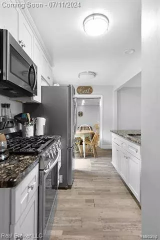 4074 BRISTOLWOOD Drive, Flint, MI 48507