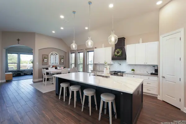 1722 KOSMAS DR, San Antonio, TX 78245-3296