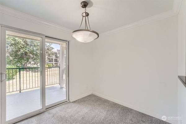 1822 S 284th LN #D204, Federal Way, WA 98003