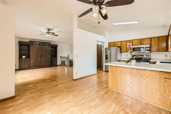 16345 Godson DR, Lakeville, MN 55044