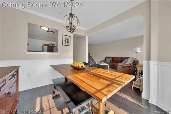 4414 HUNTERS Circle E, Canton, MI 48188