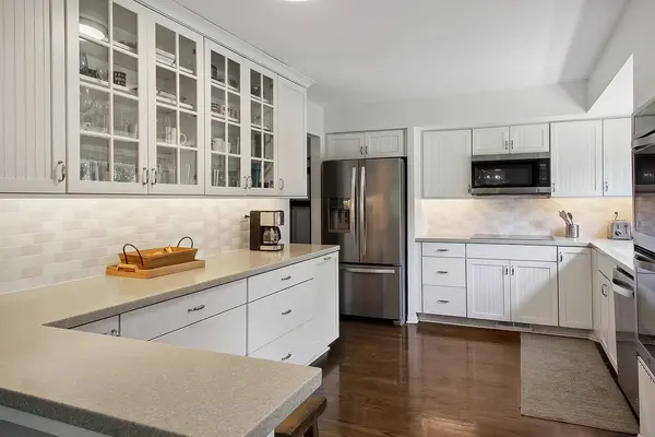 2901 Lilac LN, Northbrook, IL 60062