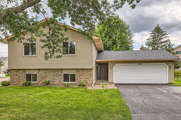 16345 Godson DR, Lakeville, MN 55044