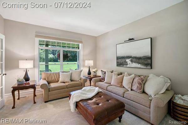 4657 Lakeshire Drive, Howell, MI 48843