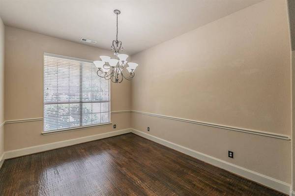 1917 Los Cabos Lane, Arlington, TX 76012
