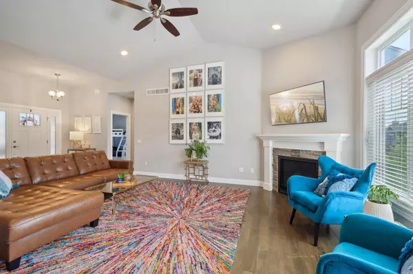 Waterford Lane LN, Waunakee, WI 53597