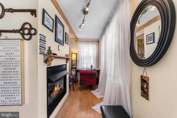 208 KOSSUTH ST, Riverside, NJ 08075