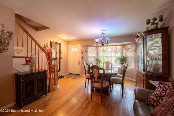 120 Pitney AVE, Staten Island, NY 10309