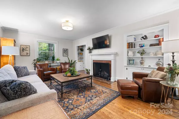 530 7th ST NW, Hickory, NC 28601