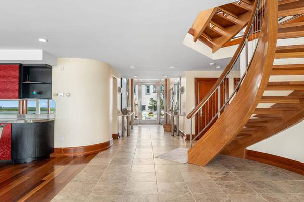 5878 Ocean Drive, Avalon, NJ 08202