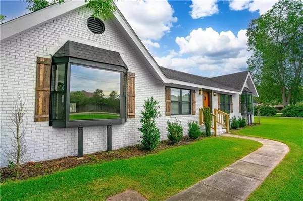 3180 Mcfarland RD, Mobile, AL 36695