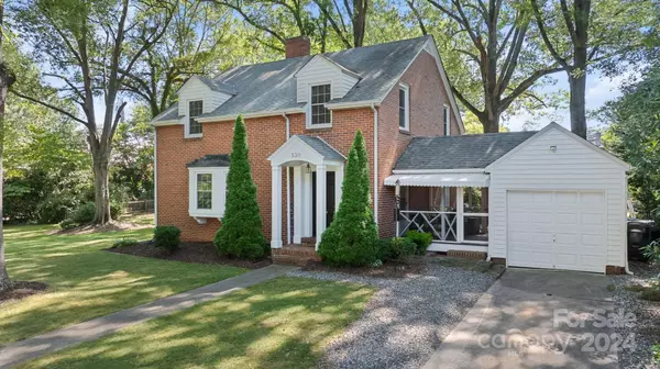 530 7th ST NW, Hickory, NC 28601