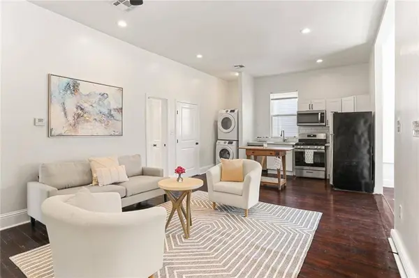 2239 PENISTON ST, New Orleans, LA 70115