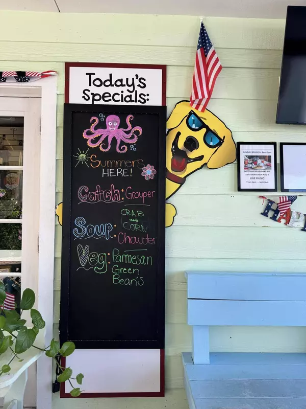 2141 NE 24th ST, Lighthouse Point, FL 33064