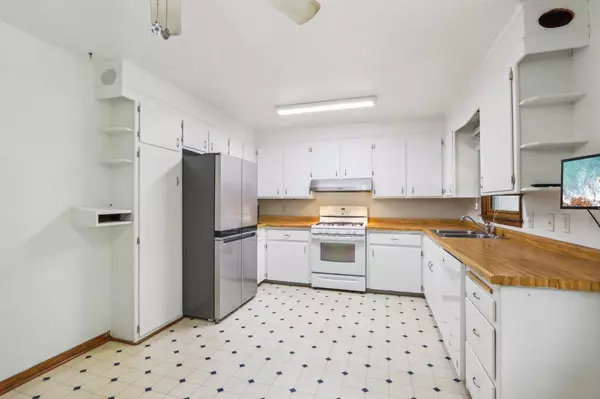 Maher Avenue AVE, Madison, WI 53716