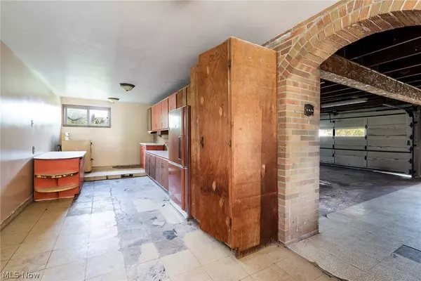 550 Edison ST, Struthers, OH 44471