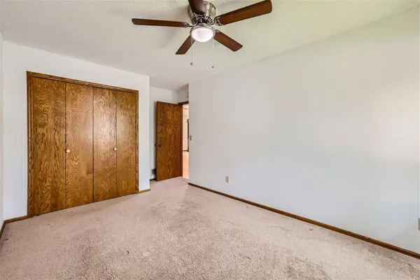 16345 Godson DR, Lakeville, MN 55044