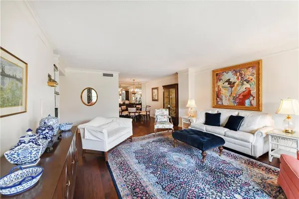 1750 SAINT CHARLES AVE #412, New Orleans, LA 70130