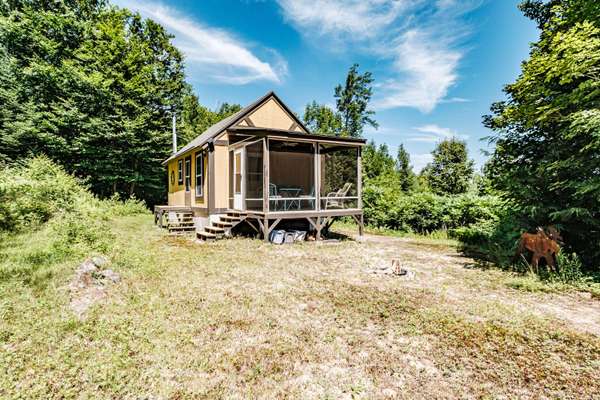 30 Beth Scholes LN, Greenwood, ME 04255